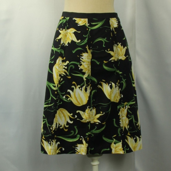 Xtraordinary Dresses & Skirts - Xtraordinary Floral Patterned Skirt